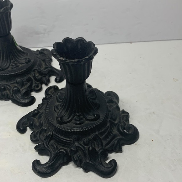 Vintage Pair Cast Iron Candlesticks Robert Emig Ornate Black 4" USA - Picture 2 of 6